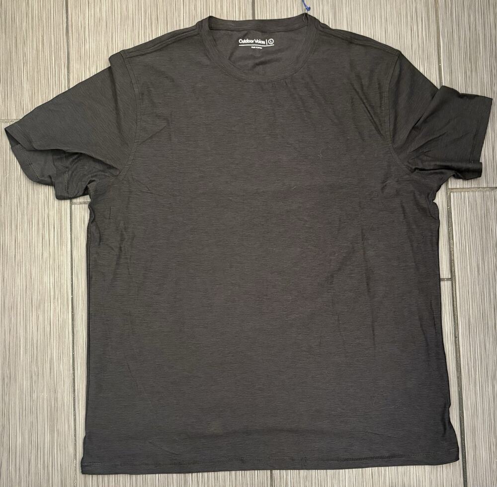 Outdoor Voices CloudKnit T-shirt Men’s Large Black Beauty Heathered